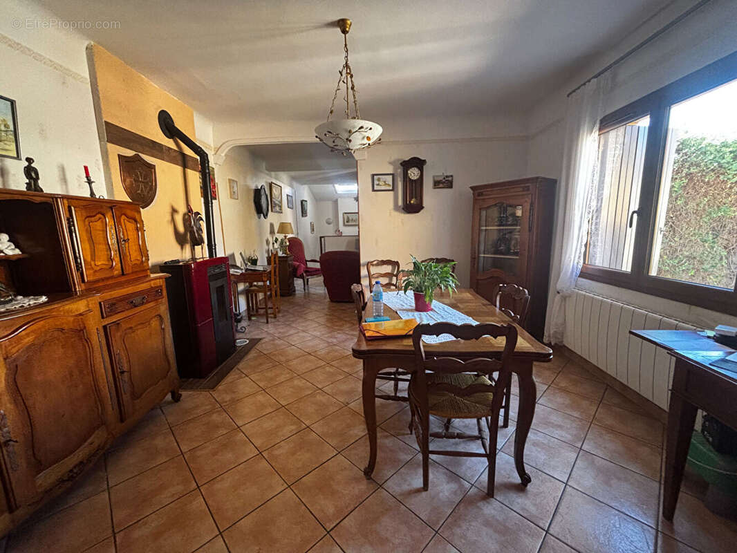 Maison en pierre avec jardin - photo 3