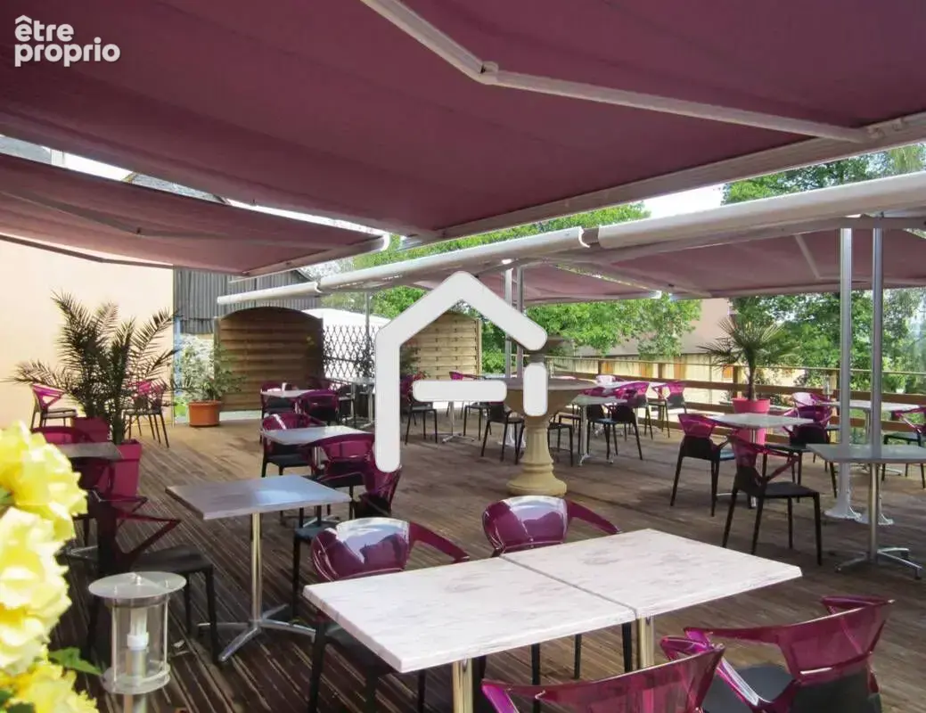 Commerce 246 m² à vendre à Arnac-Pompadour (19230) - photo 8