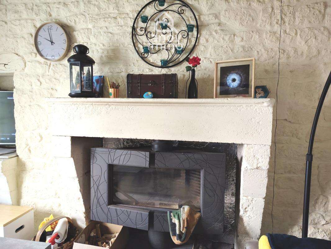 Maison à LONGEVES