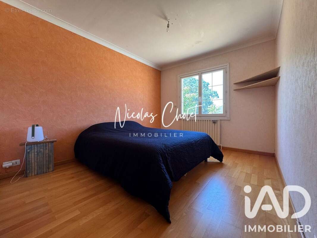 Maison 167 m² à Saint-Lambert-La-Potherie  - photo 9