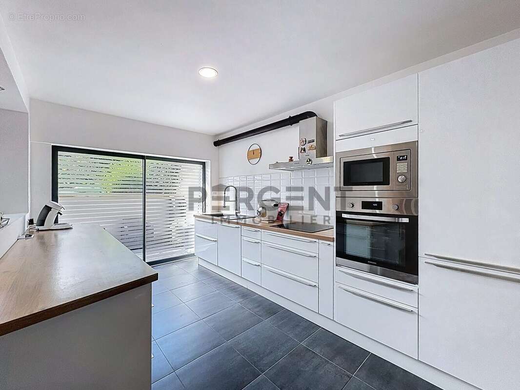 Maison à NOUZONVILLE