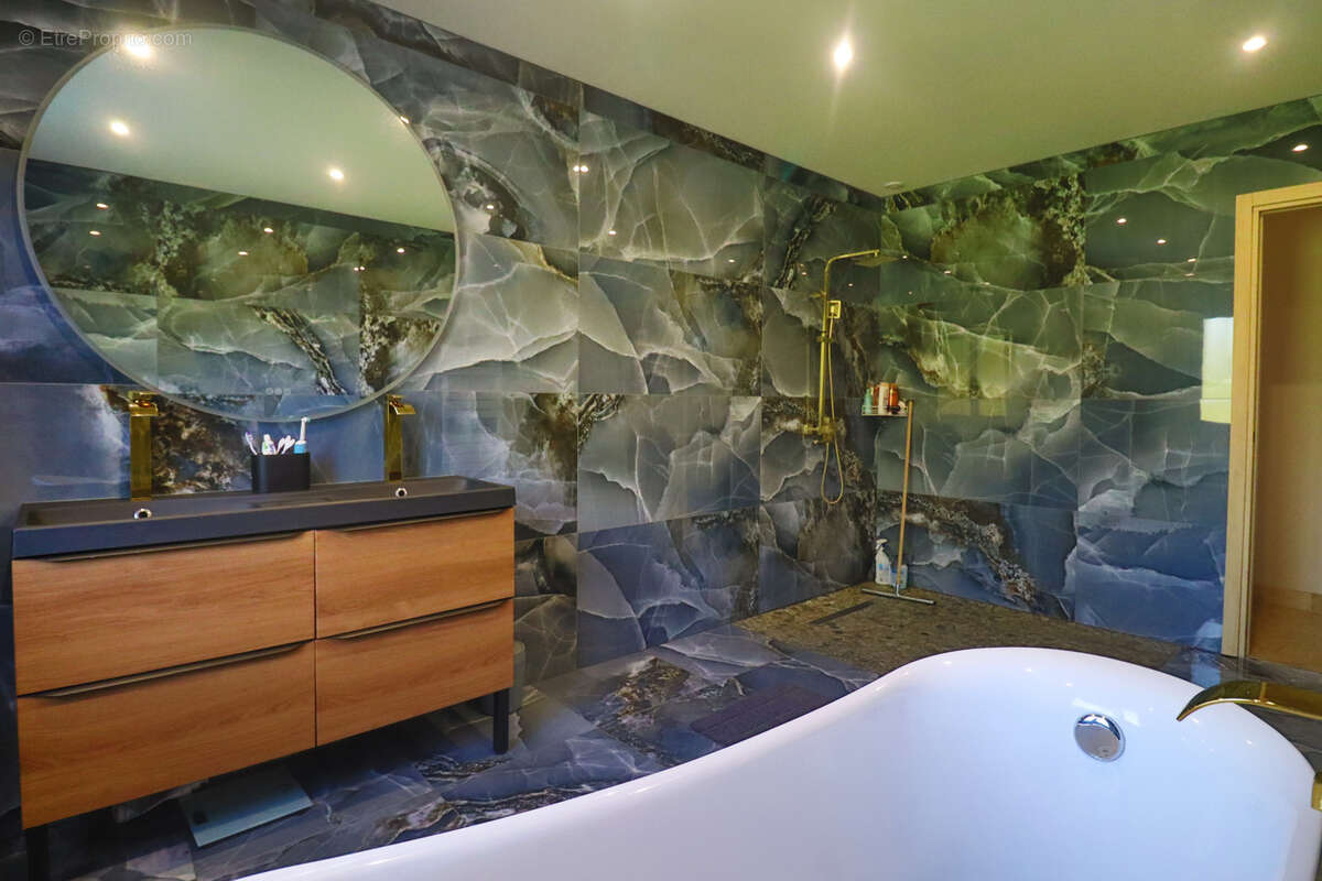 Maison à SAINT-AMAND-SUR-FION