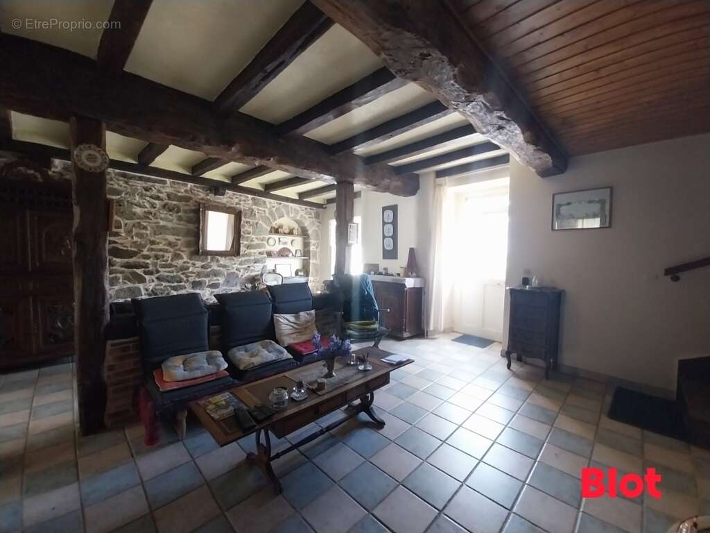 Maison à PLEUDIHEN-SUR-RANCE
