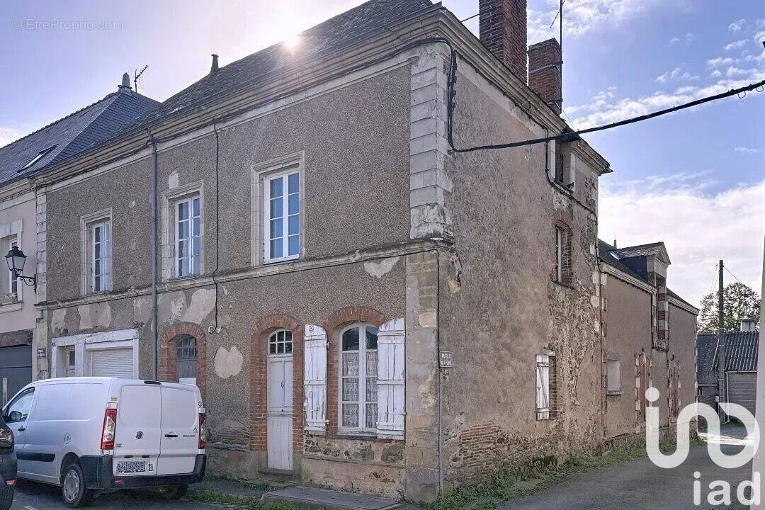 Photo 1 - Maison à BEAULIEU-SUR-LAYON