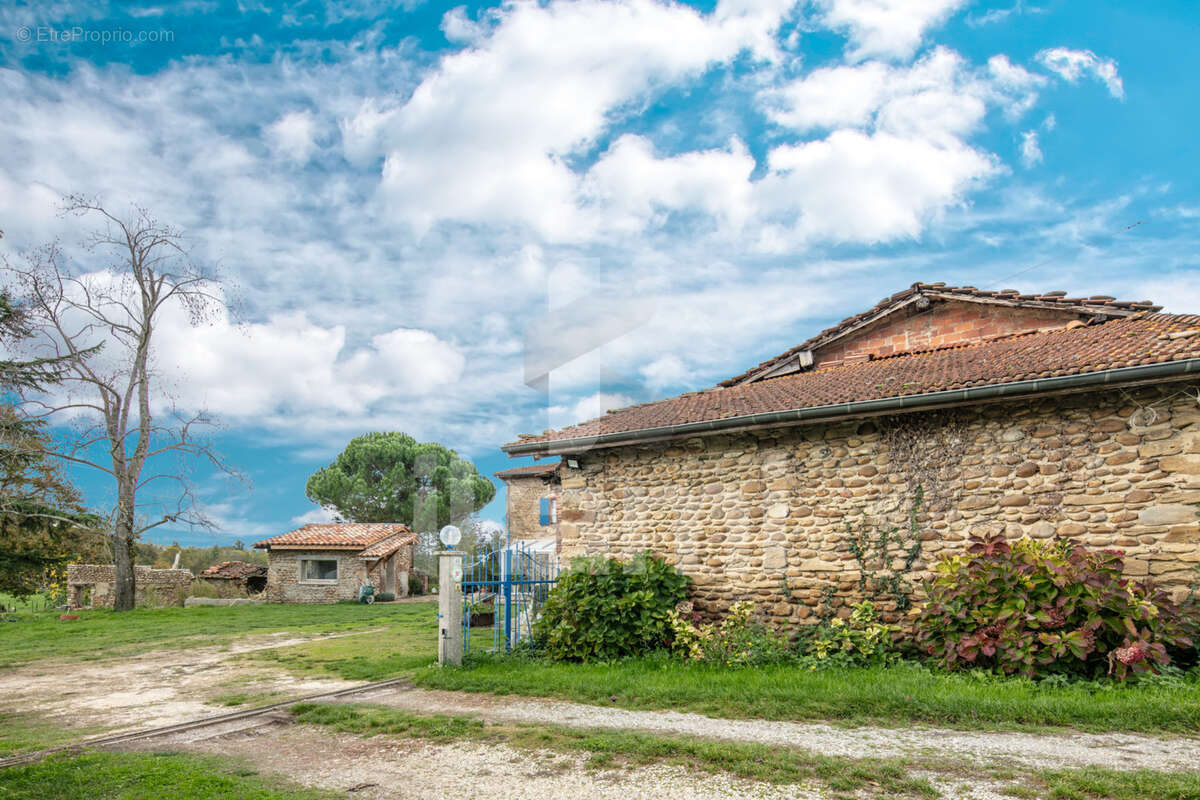 Maison à CHATEAUNEUF-DE-GALAURE