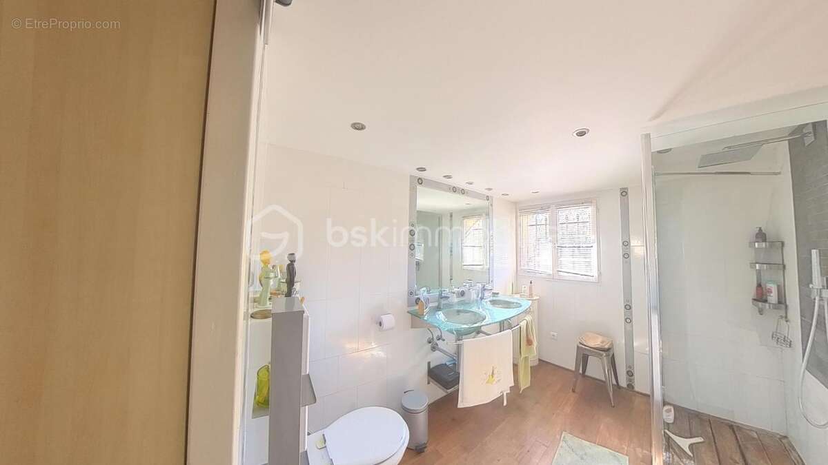 Maison 7 pièces au calme - photo 8