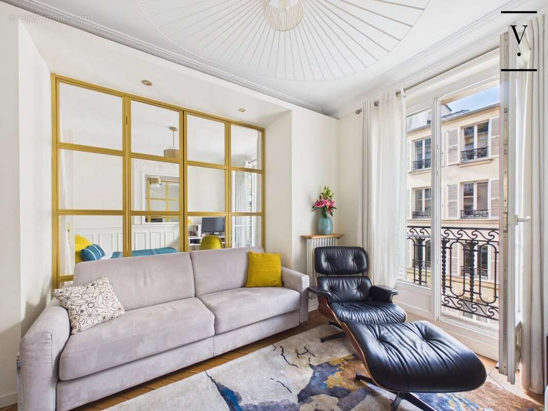 Appartement à PARIS-11E