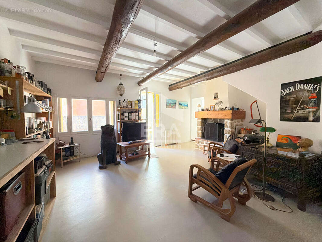 Maison à VILLELAURE