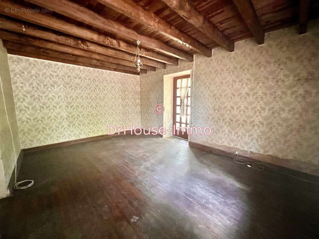 Maison à SAINT-MARTIN-DE-RIBERAC