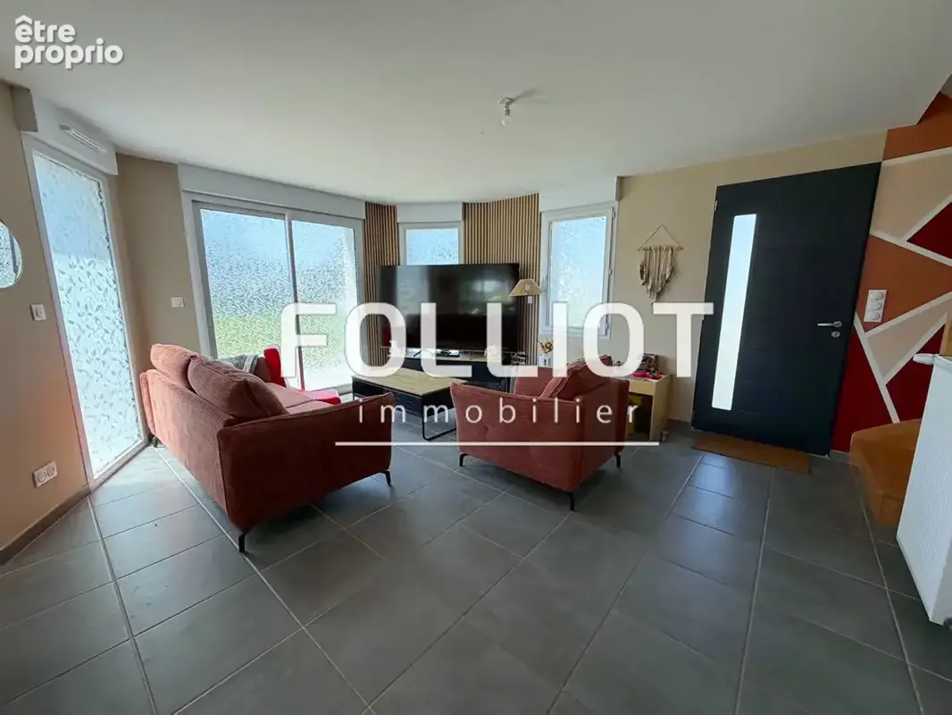 Photo Maison à L'etang-Bertrand au prix de 261 000€