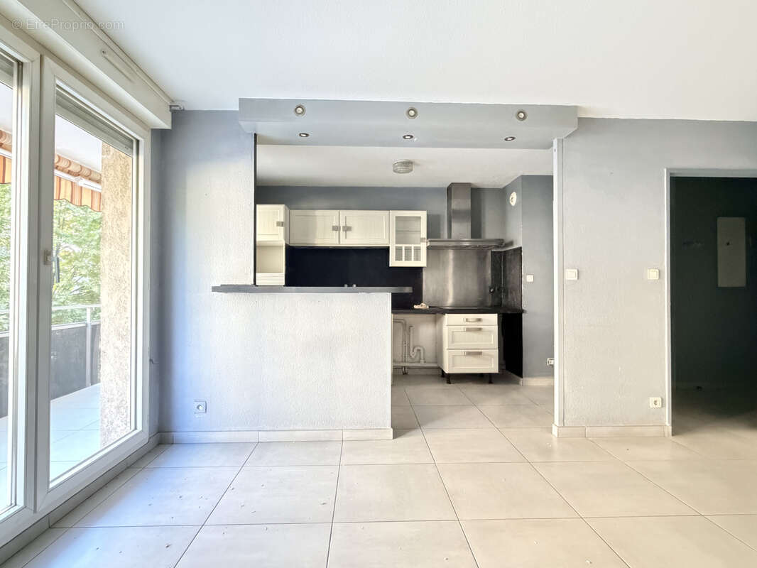 Appartement à AUBAGNE