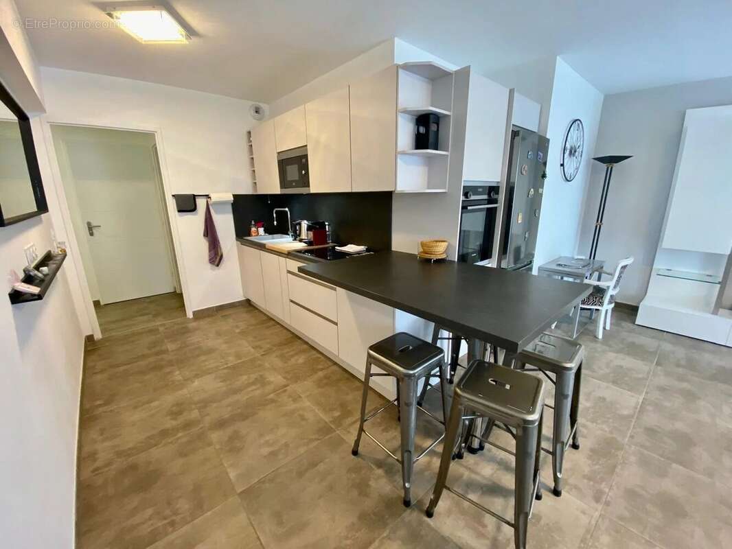 Appartement à BORMES-LES-MIMOSAS