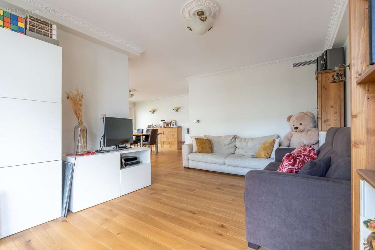 Appartement à PARIS-12E