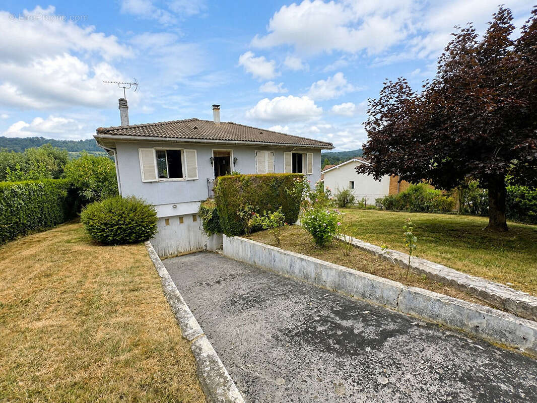 Maison Gan  centre - 111 m2 - photo 2