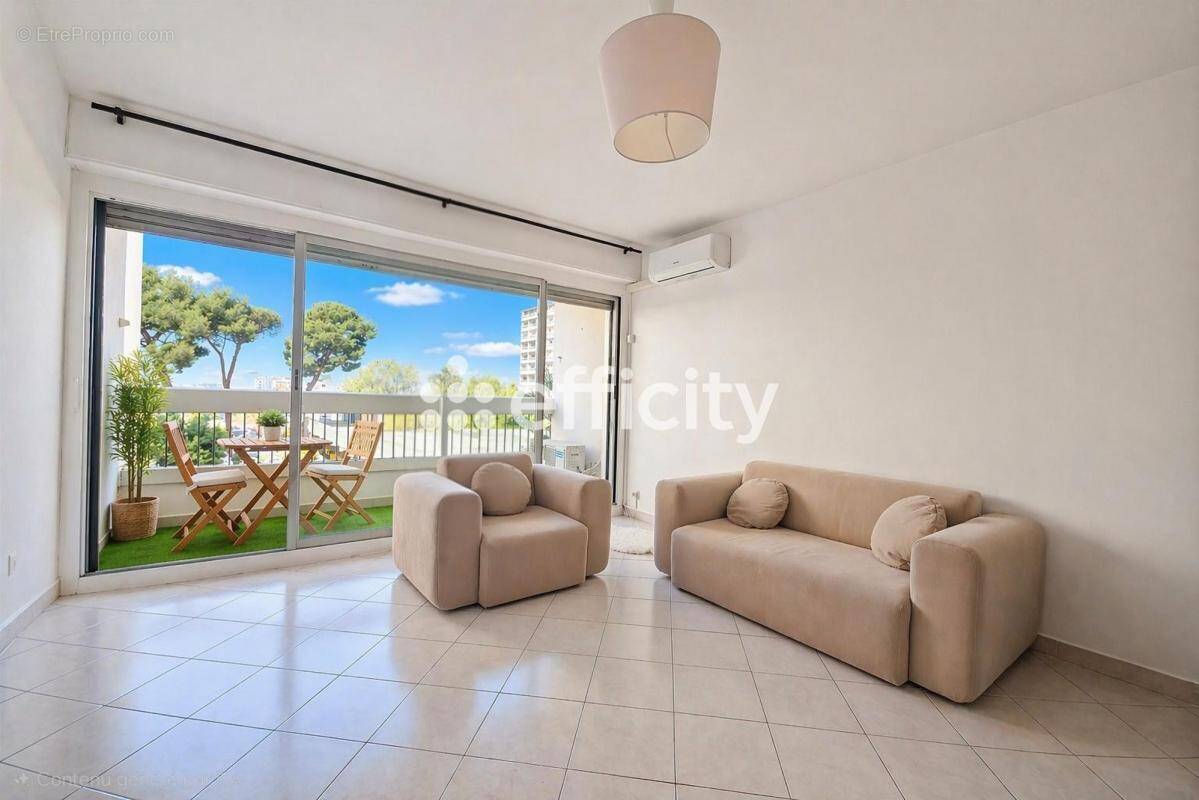 Appartement à MARSEILLE-9E