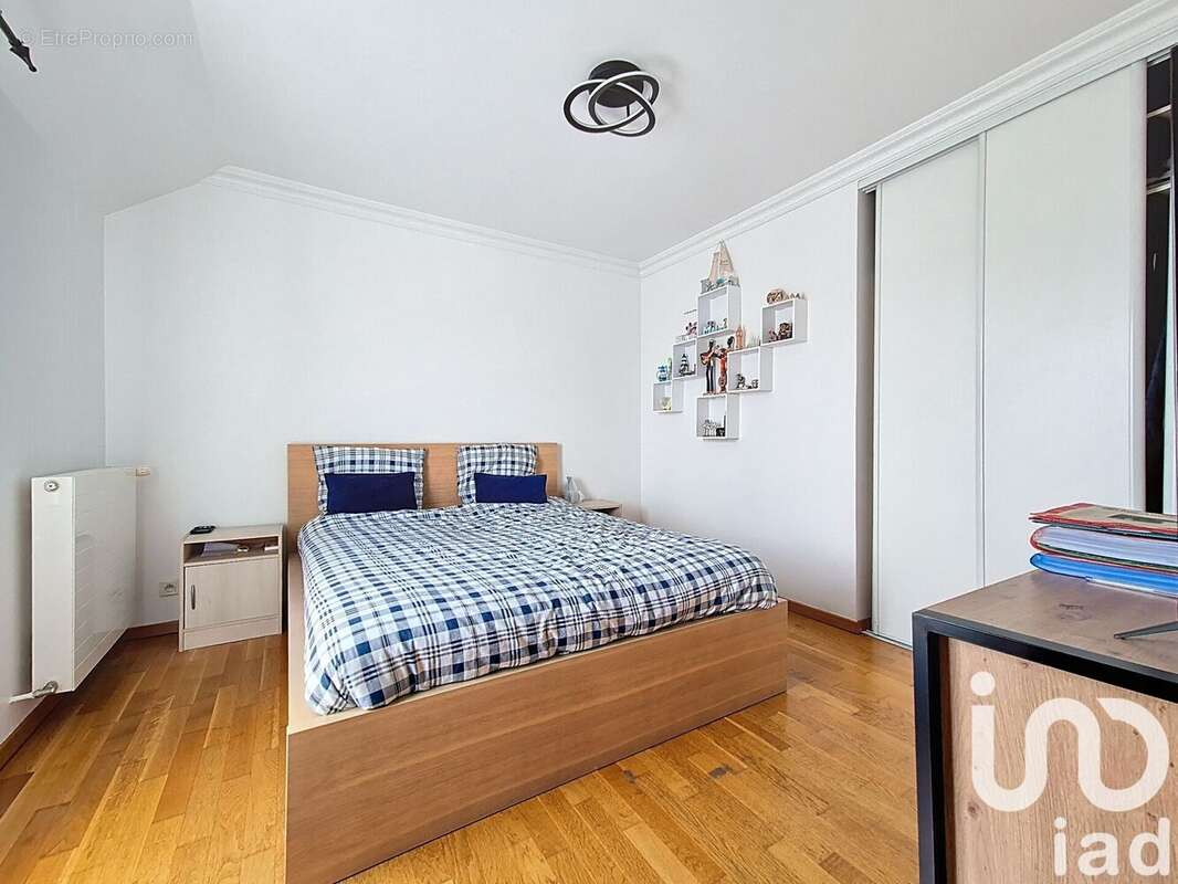 Photo 9 - Maison à VIGNEUX-SUR-SEINE