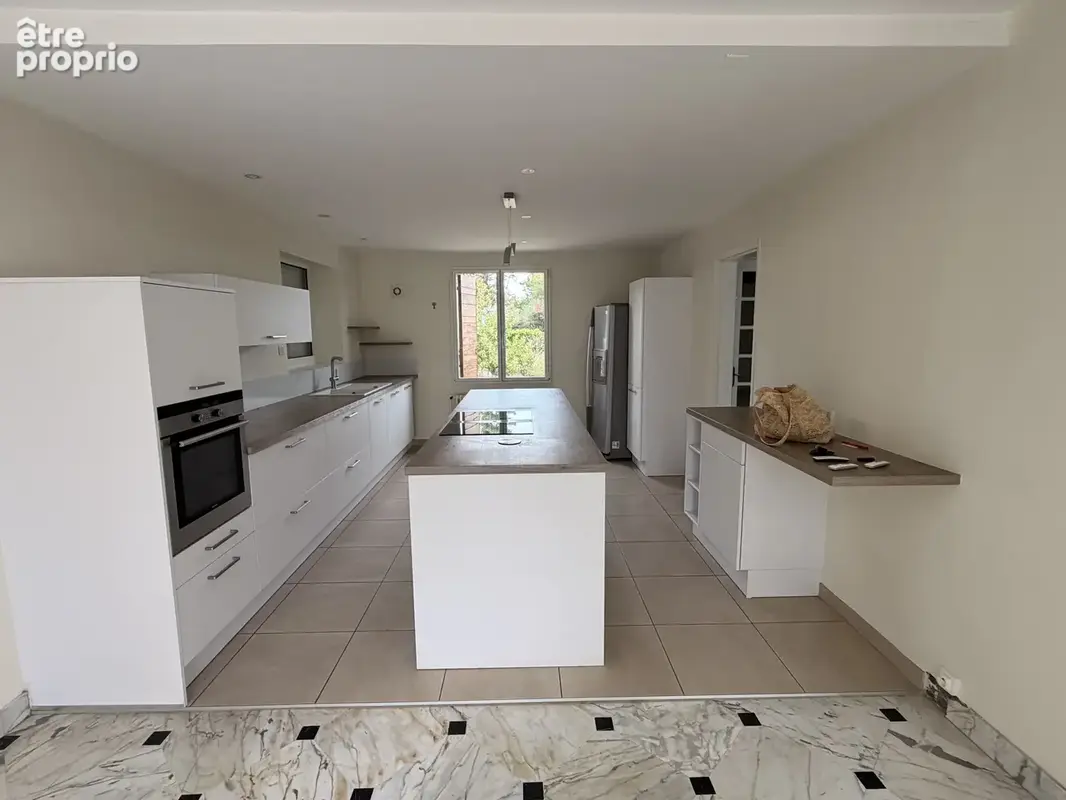 Arradon   maison familiale de 198 m2   7 chambres   terrain de 1 500 m2 environ - photo 4