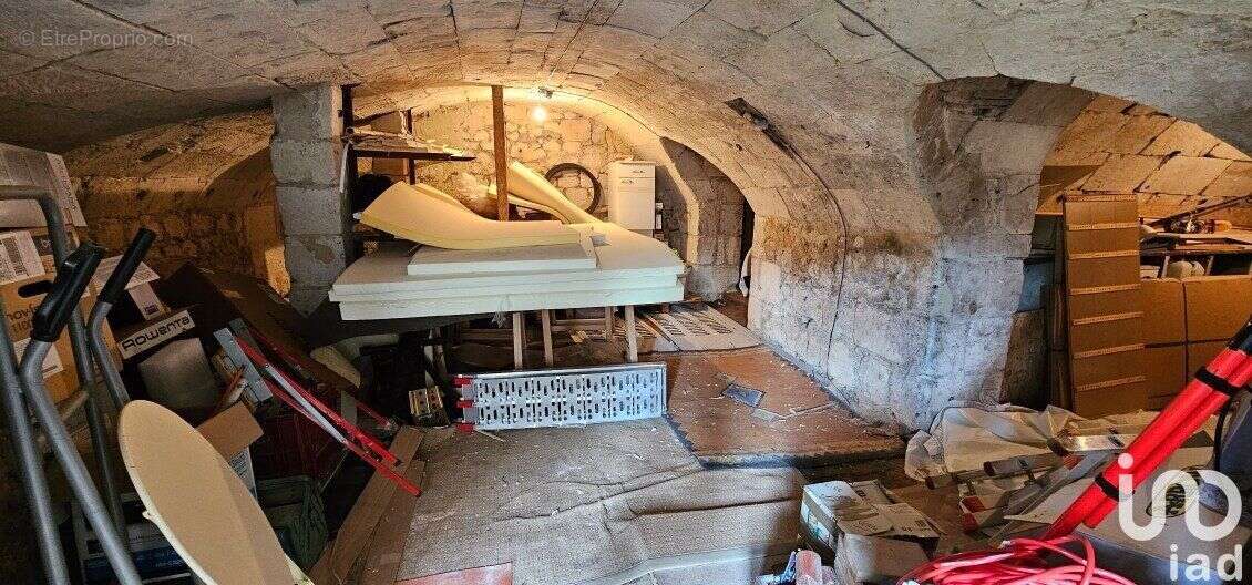 Photo 4 - Commerce à CHINON