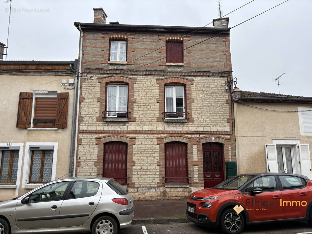 Appartement à BAR-SUR-AUBE