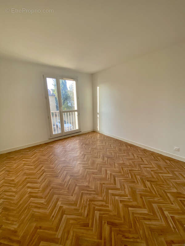 Toulouse Croix de Pierre , appartement t4 82m2 dans copropriété avec parc arboré  au 1er étage avec ascenseur - photo 6