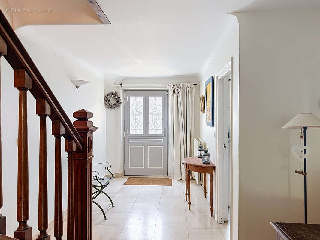 Maison à PARIS-17E