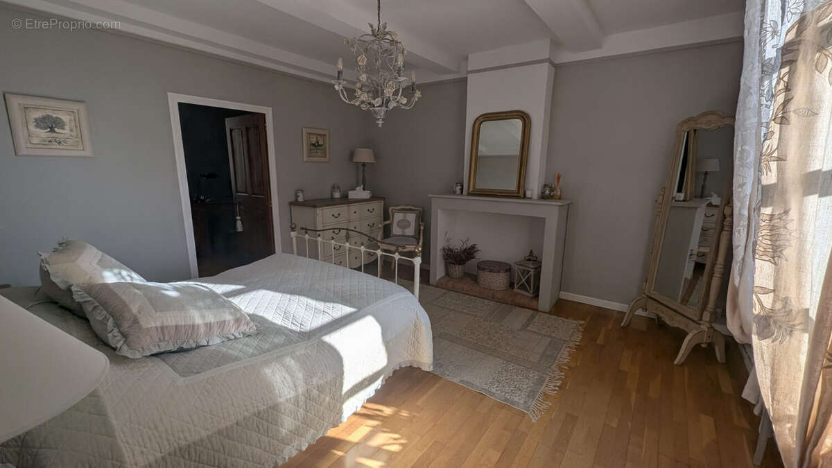 Maison à LE CANNET-DES-MAURES