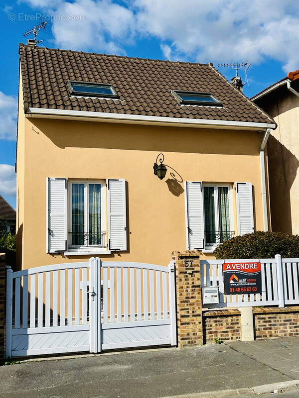 Maison à LE BLANC-MESNIL