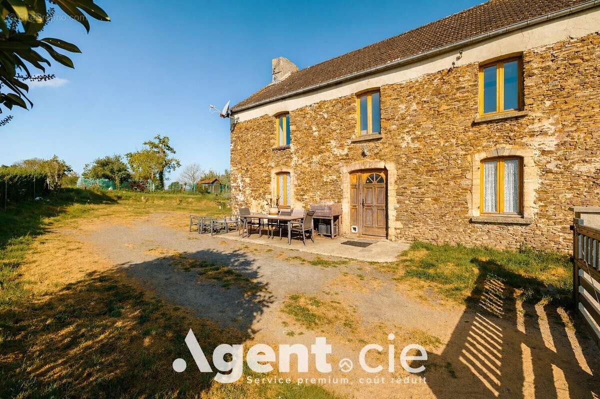 Maison à SAINTE-MARGUERITE-D'ELLE