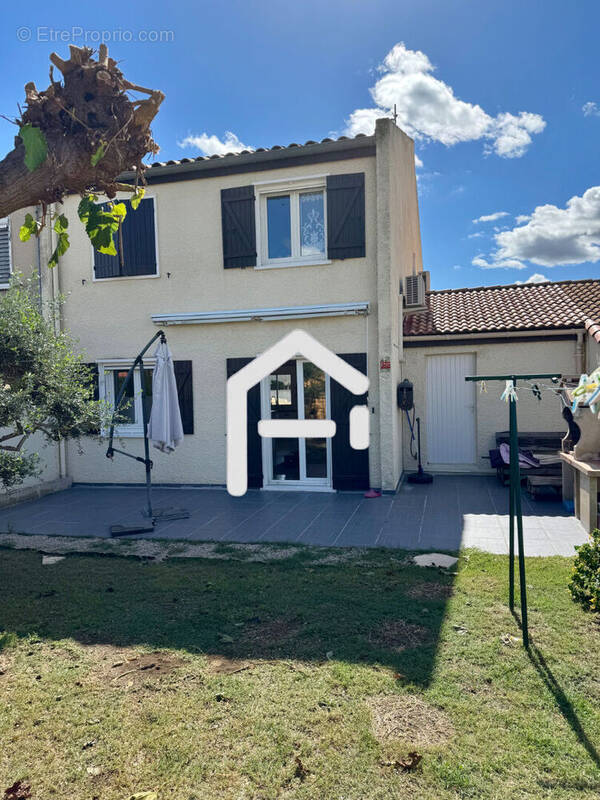 Maison à SAINT-MARTIN-DE-CRAU