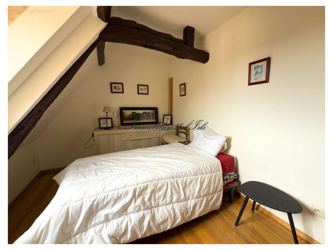 Maison à SAVIGNAC-DE-MIREMONT