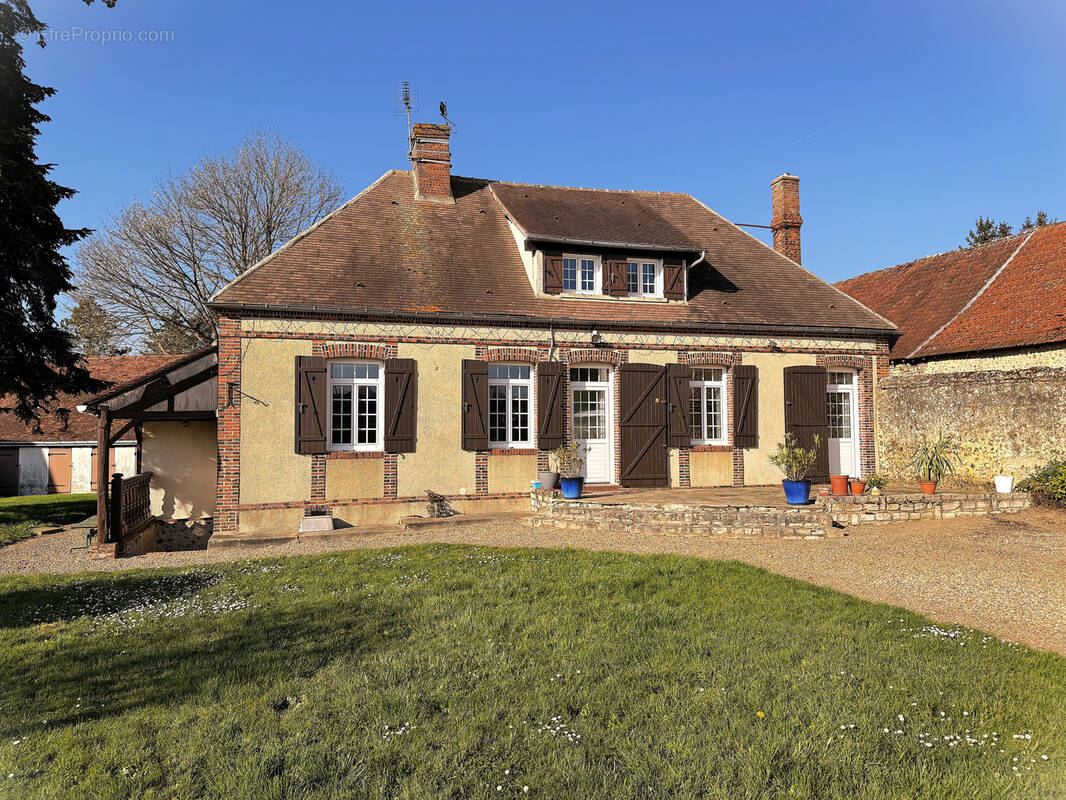 Maison à CHATEAUNEUF-EN-THYMERAIS