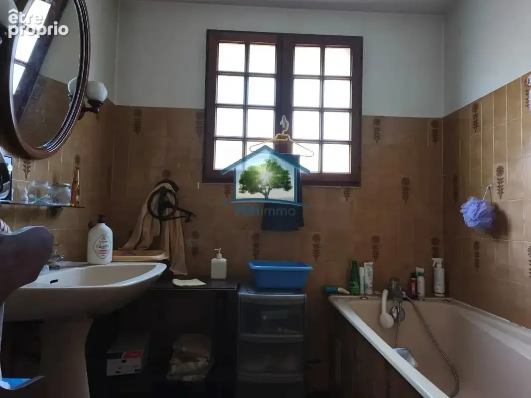 Toulon Ouest - Grande demeure divisée en deux appartements - photo 23