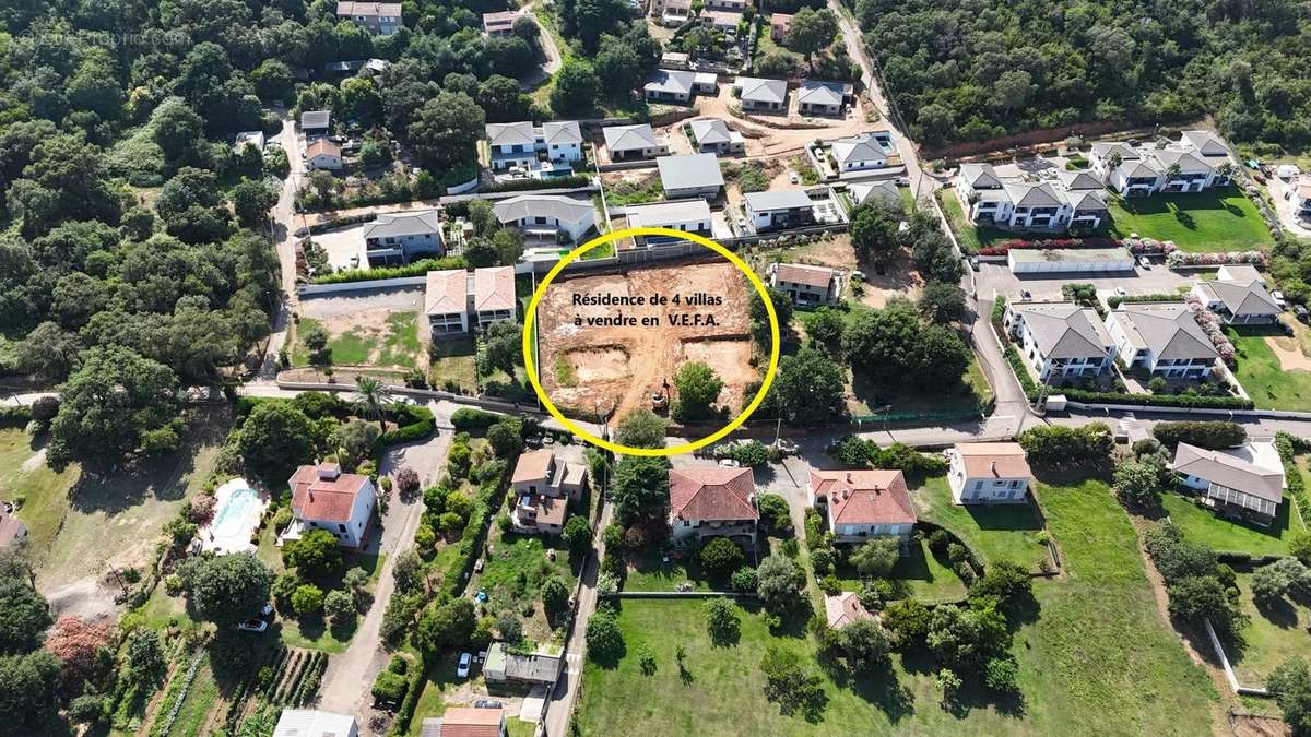 Maison à SANTA-LUCIA-DI-MORIANI