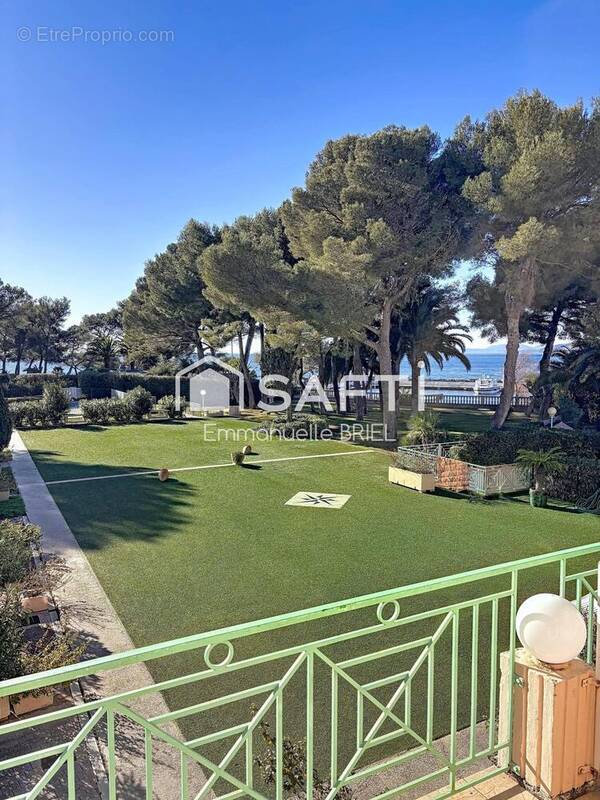 Photo 1 - Appartement à SAINT-RAPHAEL