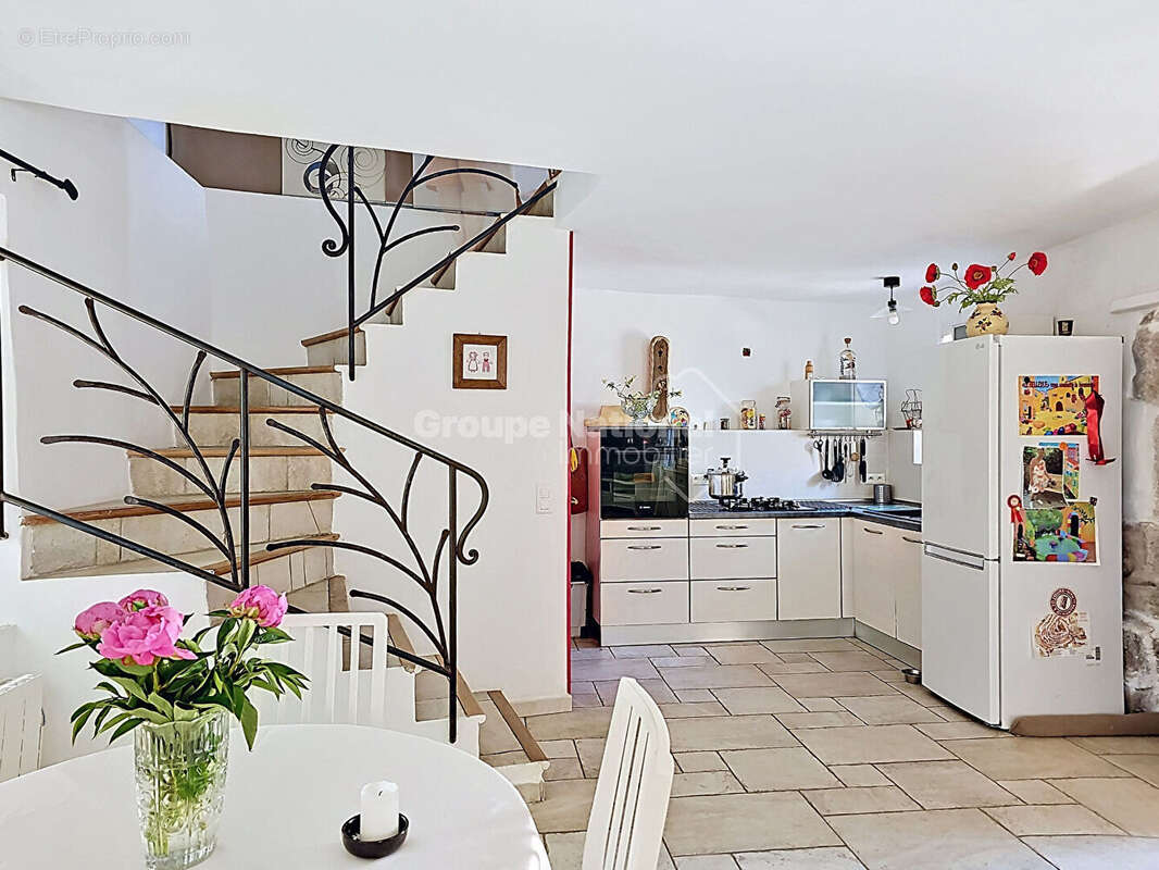 Charmante maison de village avec jardin, garage et espace indépendant - 130m² - photo 4