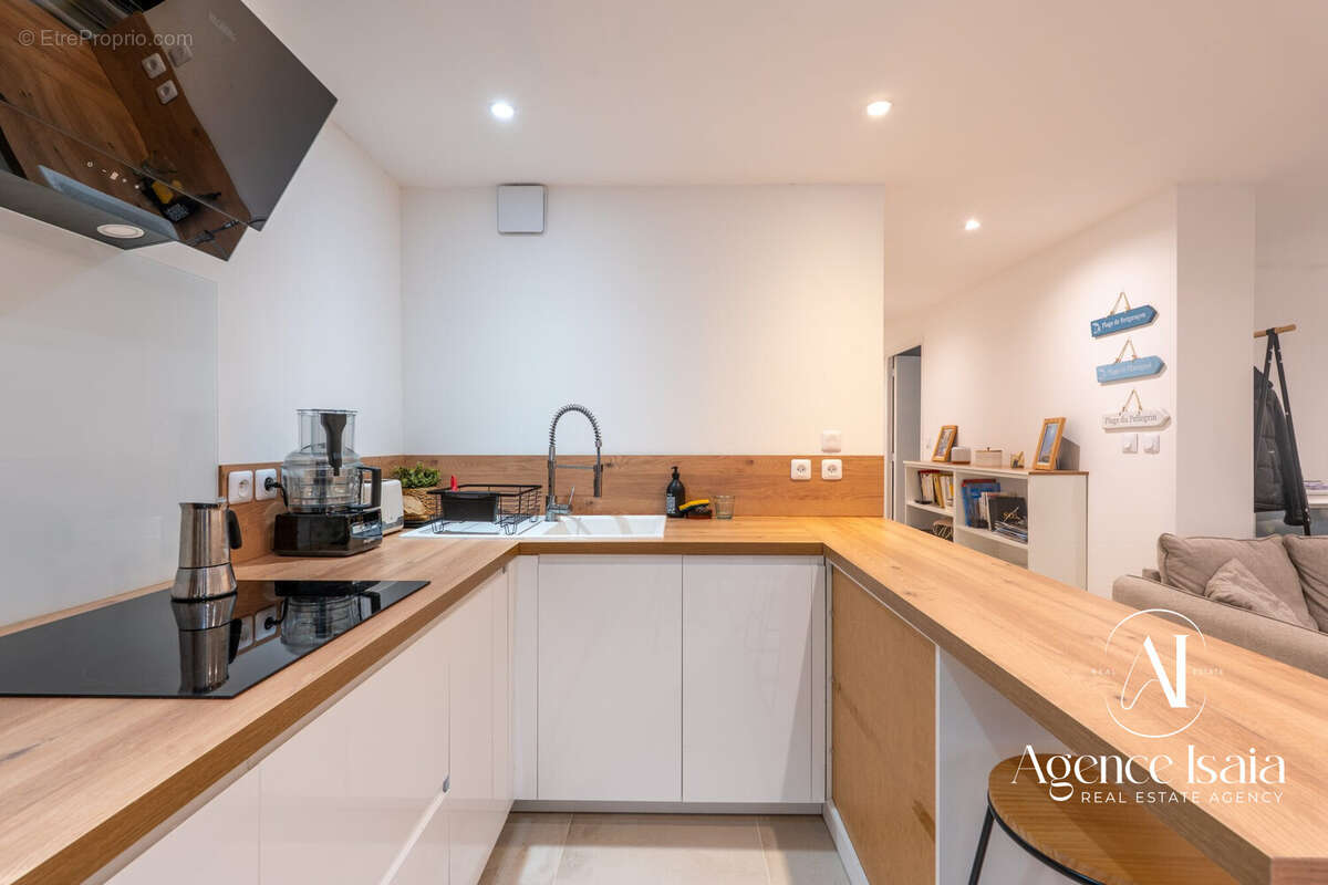 Appartement à BORMES-LES-MIMOSAS