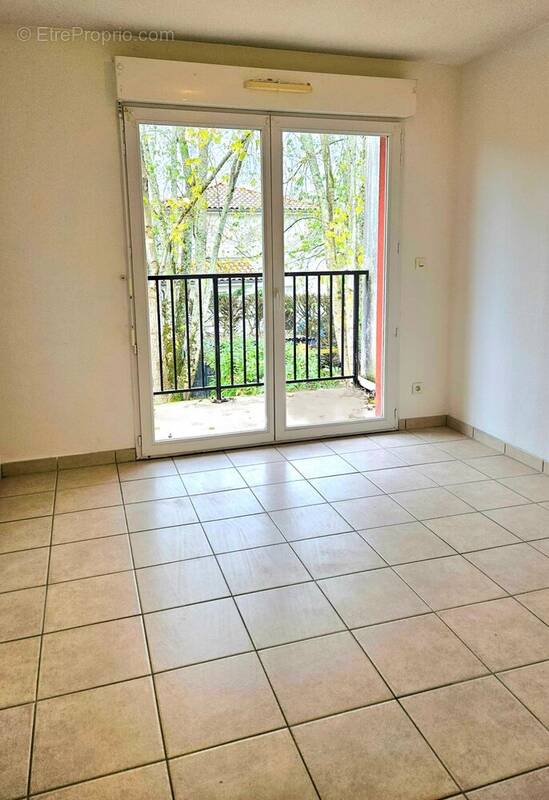 Appartement à SAINT-SEURIN-SUR-L&#039;ISLE