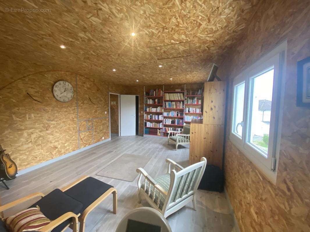 Appartement à FRONTENAUD