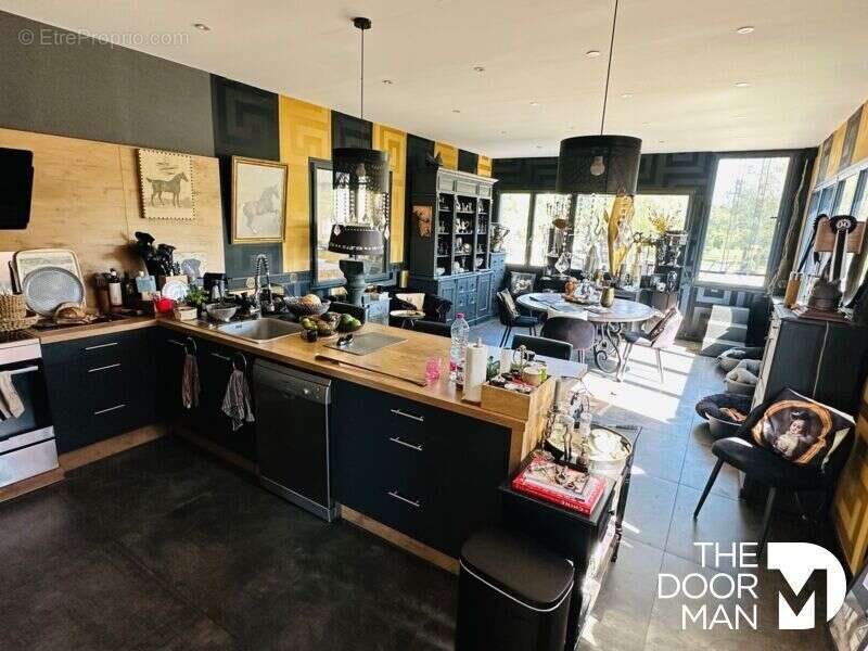 Maison à FONTAINEBLEAU