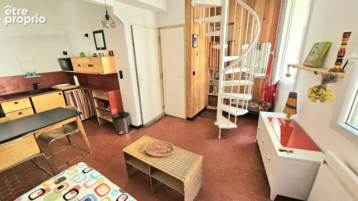 Duplex au 1er étage dans une petite copropriété de 3 lots à Claviers, Var - photo 4