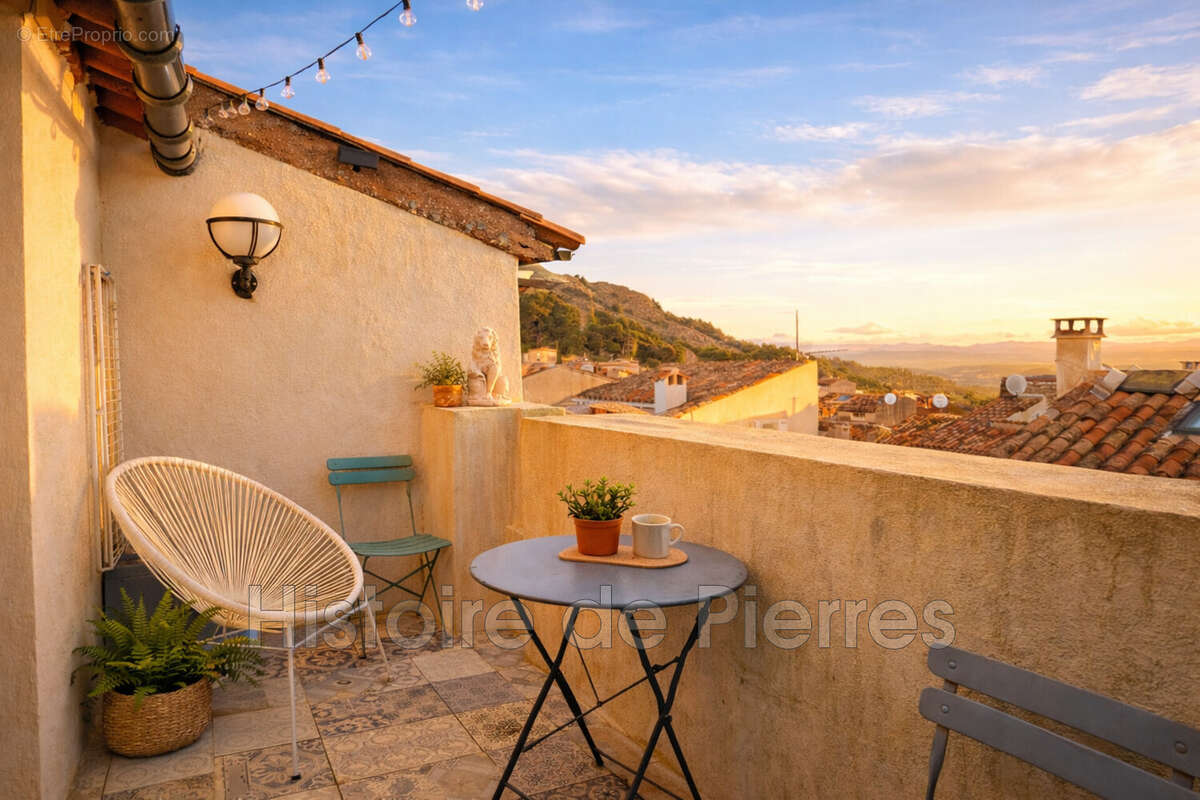 Maison à LA GARDE-FREINET
