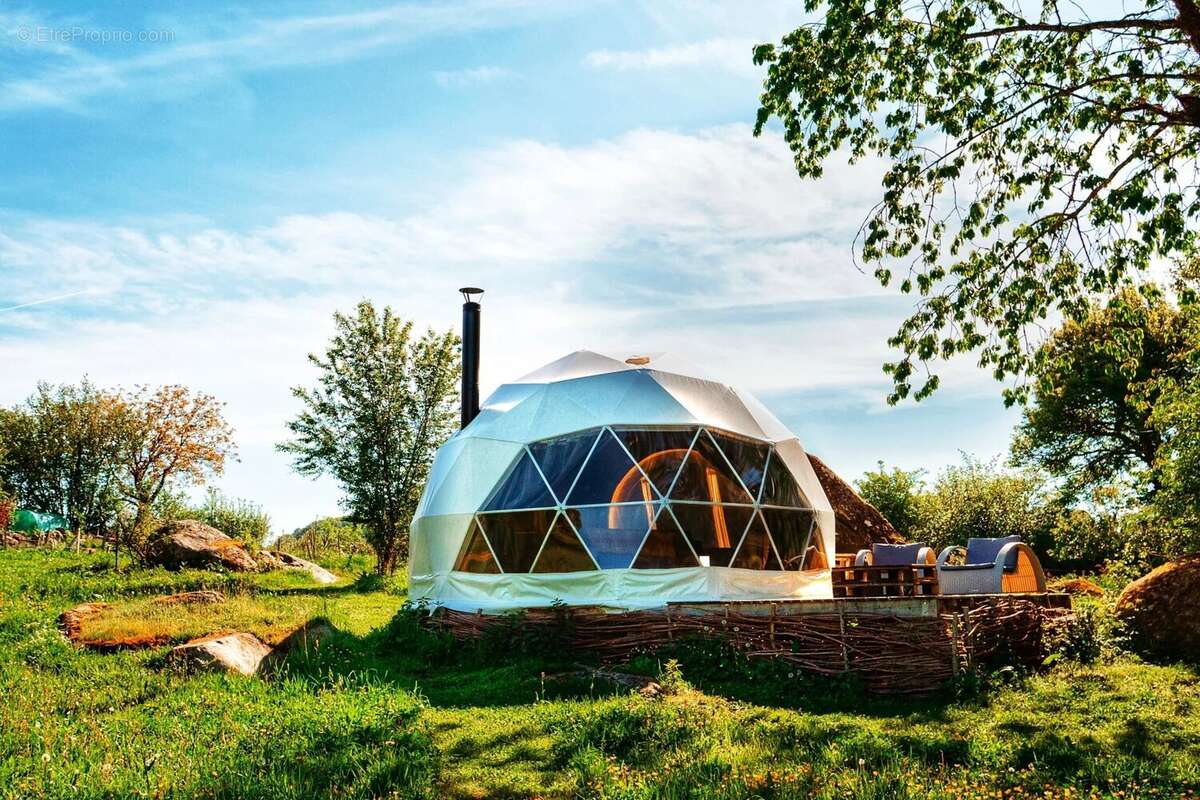 Belle ferme située dans une campagne vallonnée avec un gîte et 2 dômes géodésiques - photo 3