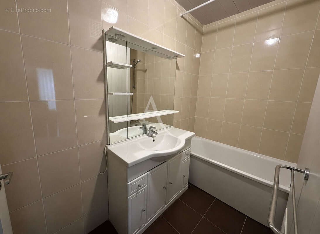 Appartement à BROU-SUR-CHANTEREINE