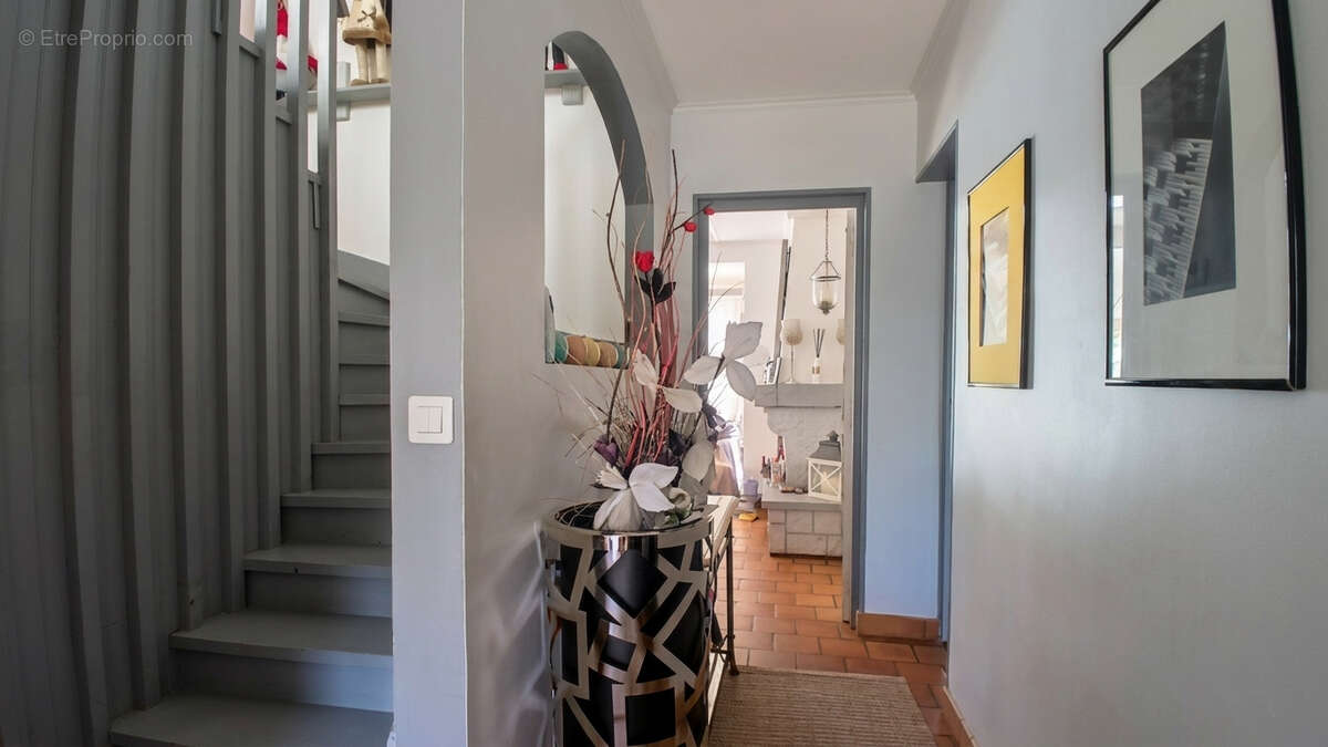 Maison à LINAS