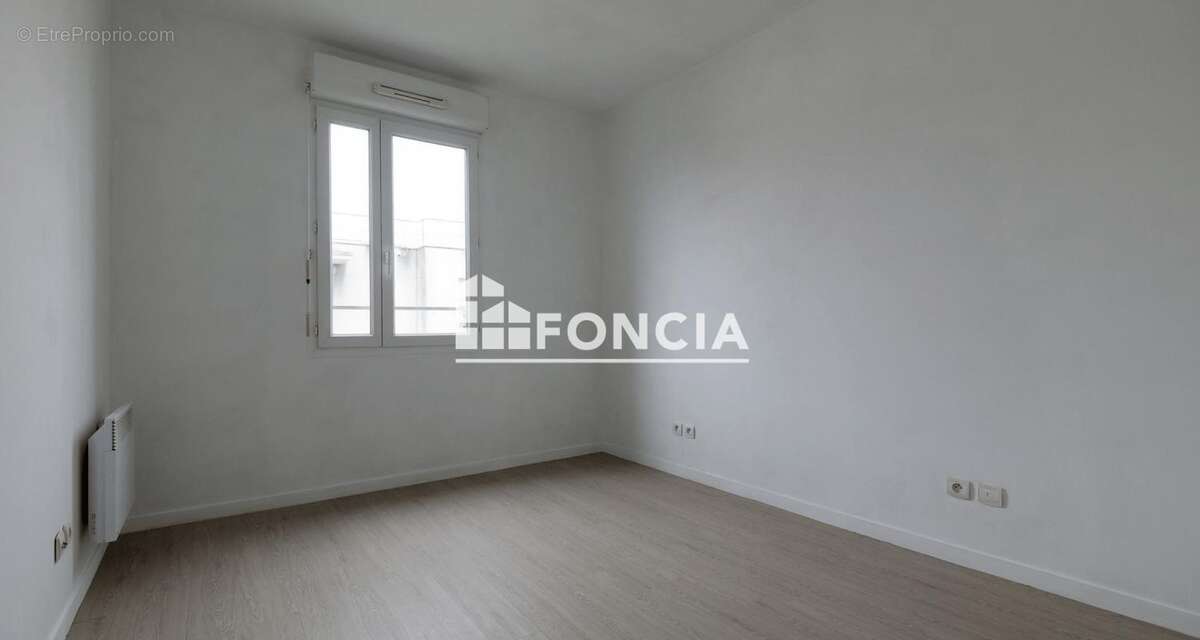 Appartement à CORBEIL-ESSONNES