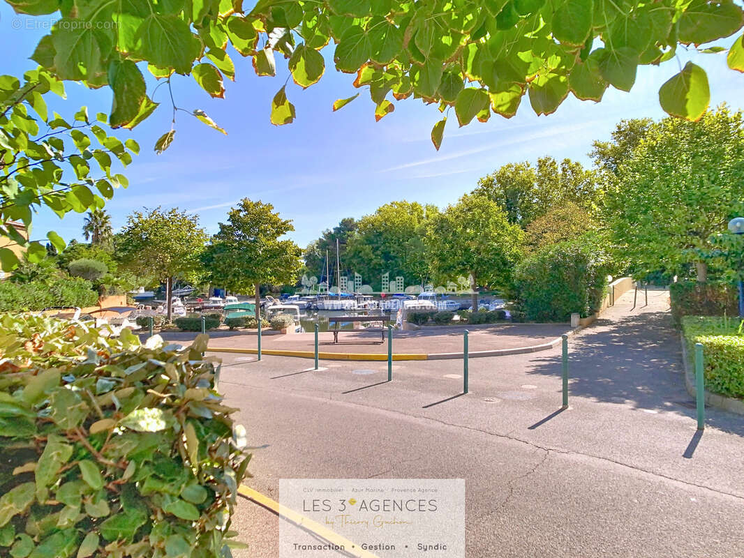 Appartement à COGOLIN