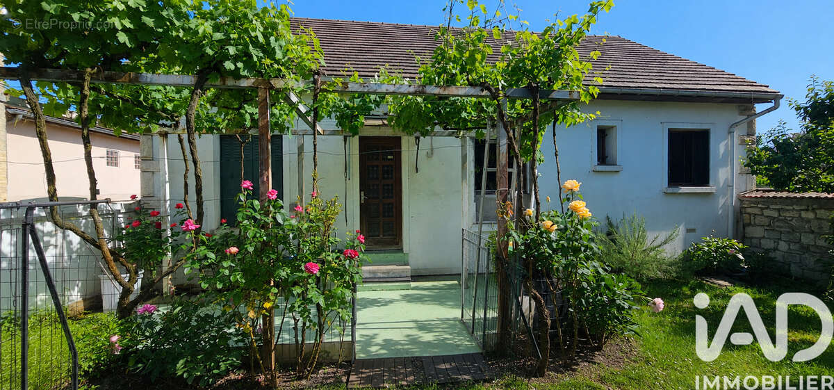 Photo 2 - Maison à LES MUREAUX