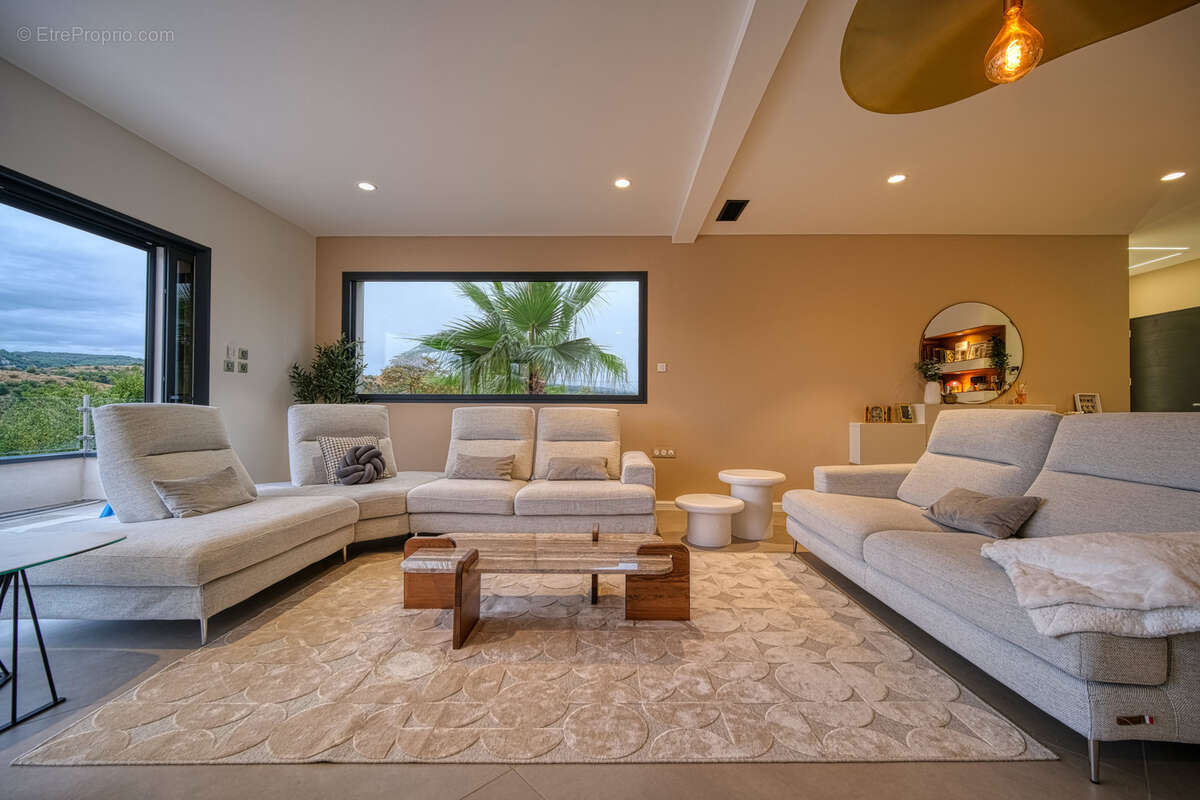 Maison à SAINT-SYMPHORIEN-SOUS-CHOMERAC