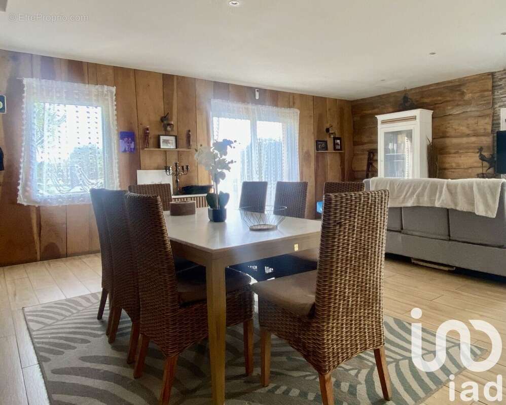 Photo 5 - Maison à LA CHAPELLE-DES-MARAIS