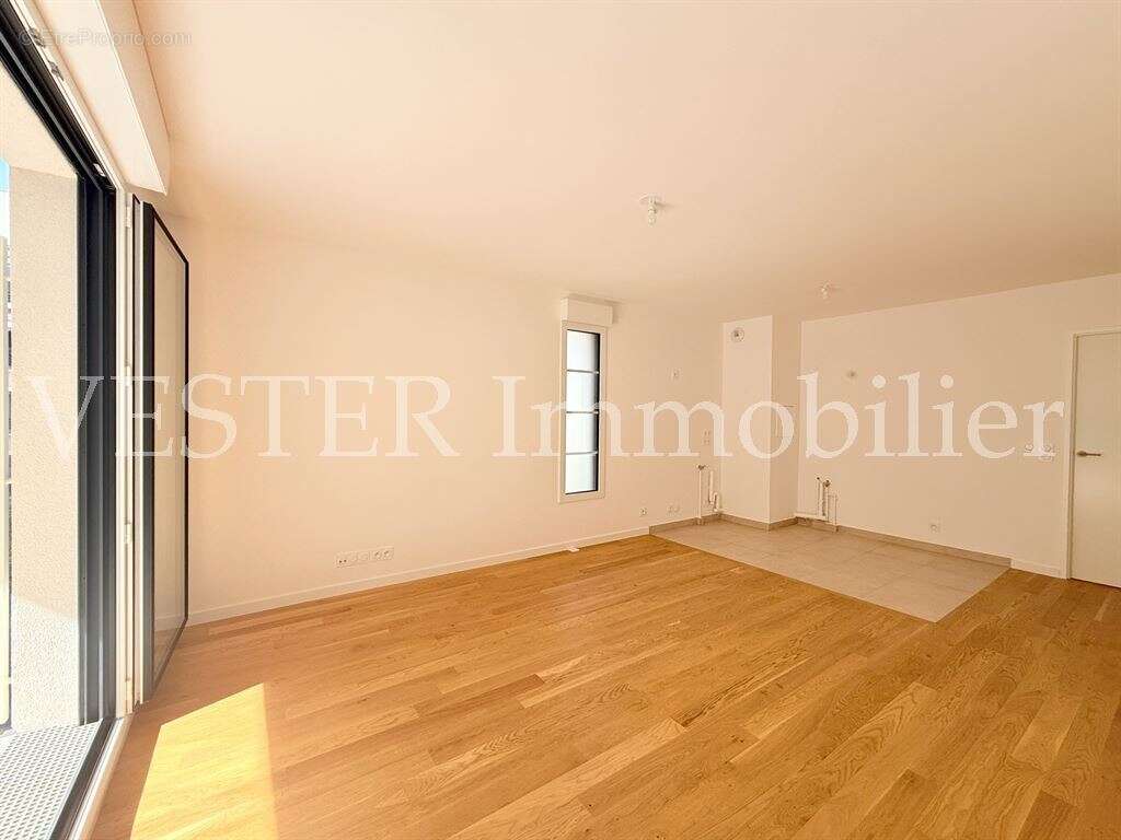 Appartement à SURESNES